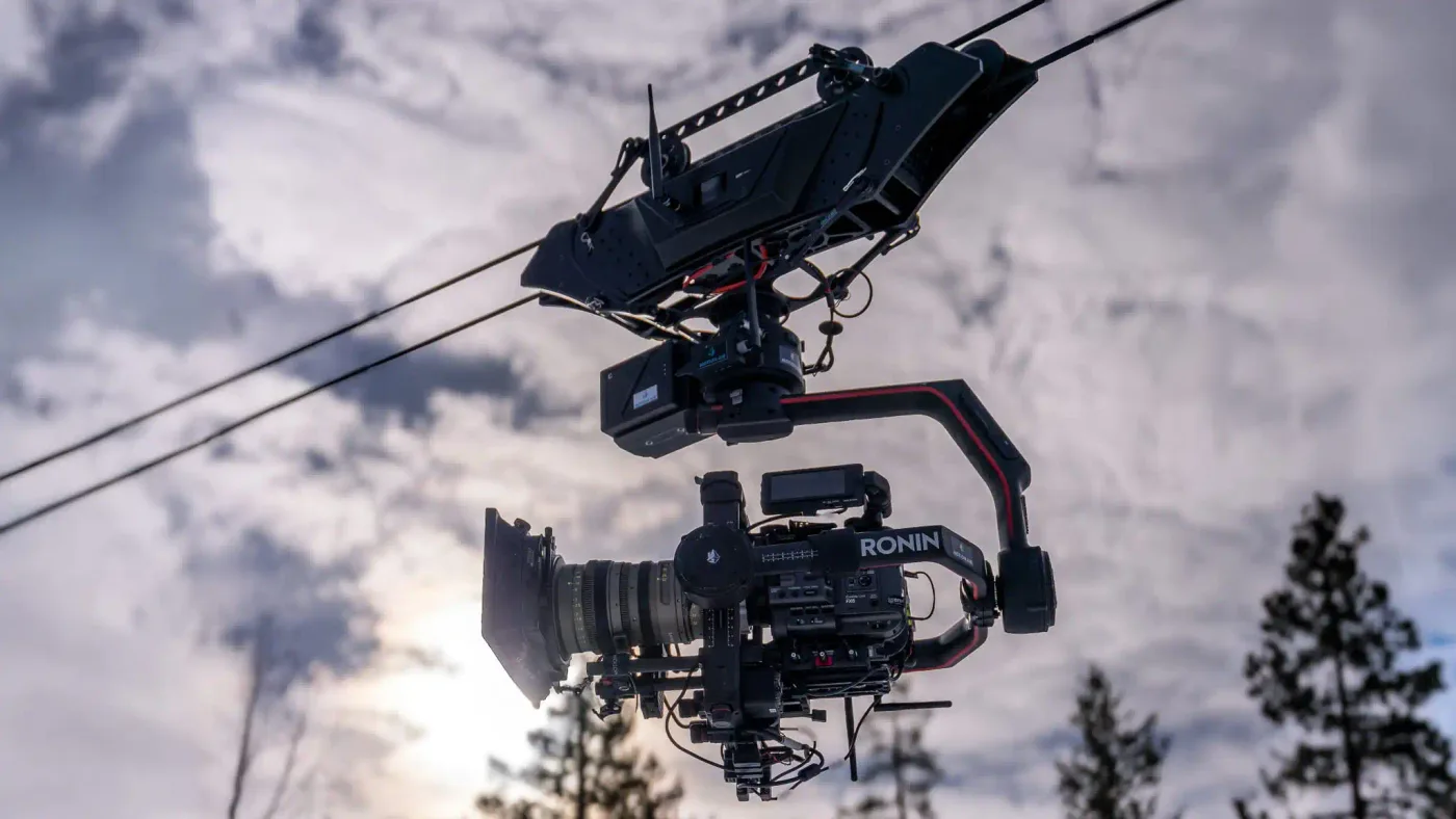 Defy Cadence Wirecam system providing Stabiliserte kamerabevegelser i Norge for feature film, TV, and commercial productions, demonstrating Stabilized camera movement with precision motion control.